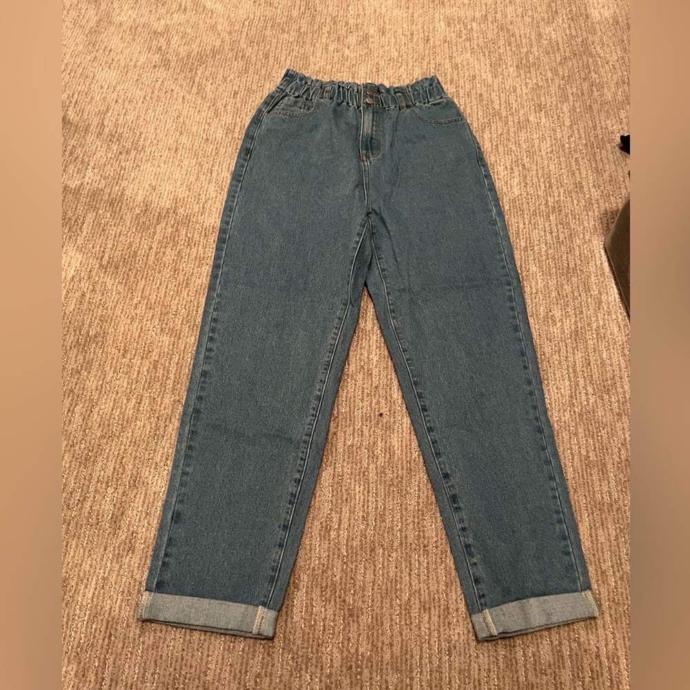 SHEIN Plicated Detail Paper Bag Waist Jeans